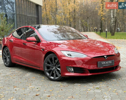 Красный Тесла Модель С, объемом двигателя 0 л и пробегом 120 тыс. км за 18900 $, фото 10 на Automoto.ua