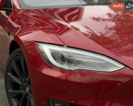 Красный Тесла Модель С, объемом двигателя 0 л и пробегом 120 тыс. км за 18900 $, фото 11 на Automoto.ua