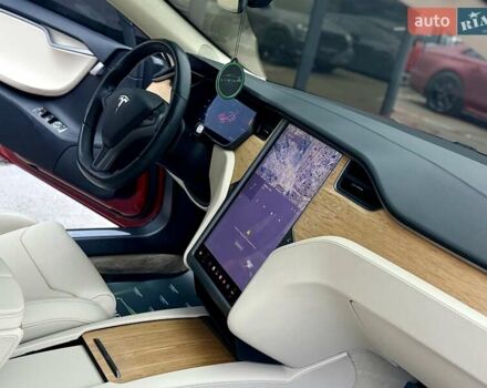Красный Тесла Модель С, объемом двигателя 0 л и пробегом 79 тыс. км за 17900 $, фото 43 на Automoto.ua