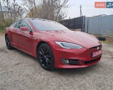 Красный Тесла Модель С, объемом двигателя 0 л и пробегом 182 тыс. км за 17999 $, фото 3 на Automoto.ua