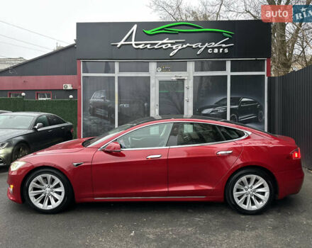 Красный Тесла Модель С, объемом двигателя 0 л и пробегом 2 тыс. км за 21999 $, фото 4 на Automoto.ua