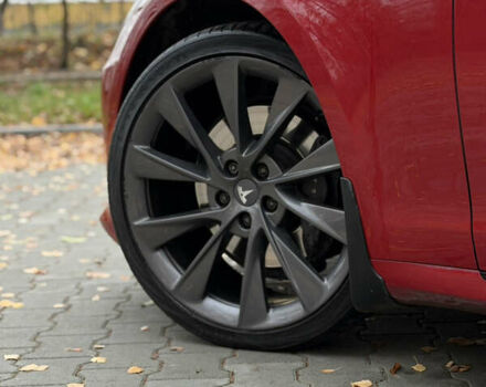 Красный Тесла Модель С, объемом двигателя 0 л и пробегом 120 тыс. км за 18900 $, фото 12 на Automoto.ua