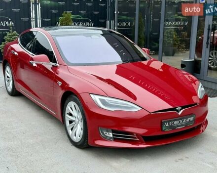 Красный Тесла Модель С, объемом двигателя 0 л и пробегом 79 тыс. км за 17900 $, фото 3 на Automoto.ua
