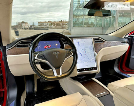 Червоний Тесла Модель С, об'ємом двигуна 0 л та пробігом 110 тис. км за 35500 $, фото 23 на Automoto.ua