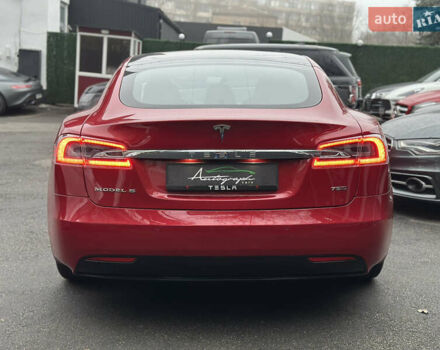 Красный Тесла Модель С, объемом двигателя 0 л и пробегом 2 тыс. км за 21999 $, фото 3 на Automoto.ua