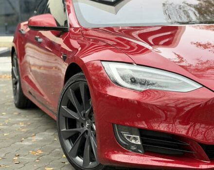 Красный Тесла Модель С, объемом двигателя 0 л и пробегом 120 тыс. км за 18900 $, фото 9 на Automoto.ua