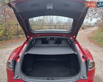 Красный Тесла Модель С, объемом двигателя 0 л и пробегом 182 тыс. км за 17999 $, фото 18 на Automoto.ua