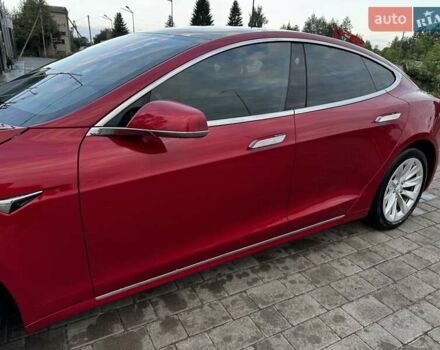 Красный Тесла Модель С, объемом двигателя 0 л и пробегом 100 тыс. км за 30000 $, фото 5 на Automoto.ua