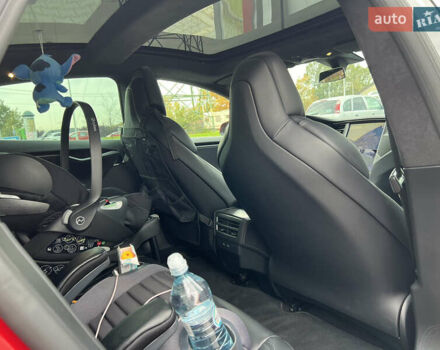 Красный Тесла Модель С, объемом двигателя 0 л и пробегом 98 тыс. км за 29000 $, фото 21 на Automoto.ua