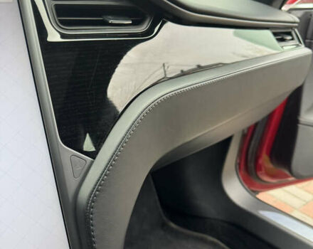 Тесла Модель С 2018 в Киеве на Automoto.ua Красный Тесла Модель С, объемом двигателя 0 л и пробегом 138 тыс. км за 18999 $, фото 46 на Automoto.ua