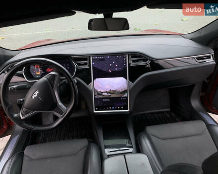 Красный Тесла Модель С, объемом двигателя 0 л и пробегом 103 тыс. км за 18000 $, фото 9 на Automoto.ua