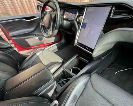 Тесла Модель С 2018 в Киеве на Automoto.ua Красный Тесла Модель С, объемом двигателя 0 л и пробегом 138 тыс. км за 18999 $, фото 20 на Automoto.ua