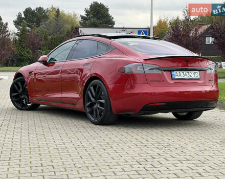 Красный Тесла Модель С, объемом двигателя 0 л и пробегом 98 тыс. км за 29000 $, фото 1 на Automoto.ua