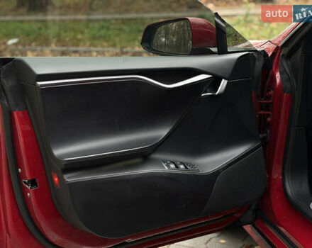 Красный Тесла Модель С, объемом двигателя 0 л и пробегом 120 тыс. км за 18900 $, фото 18 на Automoto.ua