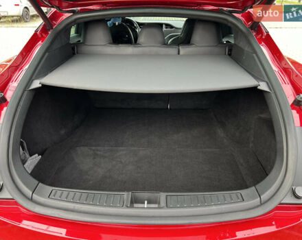 Красный Тесла Модель С, объемом двигателя 0 л и пробегом 98 тыс. км за 29000 $, фото 18 на Automoto.ua