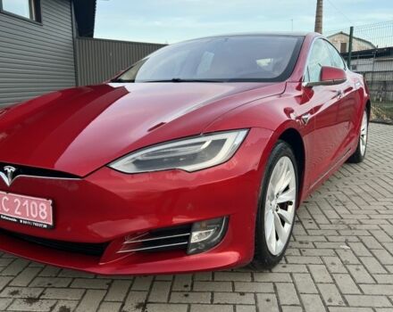 Красный Тесла Модель С, объемом двигателя 0 л и пробегом 253 тыс. км за 14900 $, фото 1 на Automoto.ua