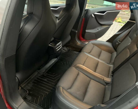 Красный Тесла Модель С, объемом двигателя 0 л и пробегом 103 тыс. км за 18000 $, фото 13 на Automoto.ua