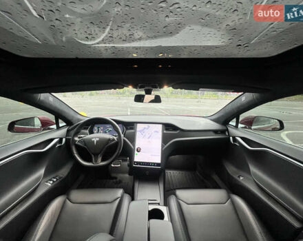 Красный Тесла Модель С, объемом двигателя 0 л и пробегом 78 тыс. км за 27000 $, фото 26 на Automoto.ua