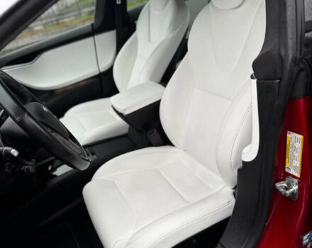 Червоний Тесла Модель С, об'ємом двигуна 0 л та пробігом 116 тис. км за 29999 $, фото 11 на Automoto.ua