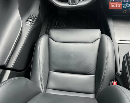 Красный Тесла Модель С, объемом двигателя 0 л и пробегом 78 тыс. км за 27000 $, фото 33 на Automoto.ua