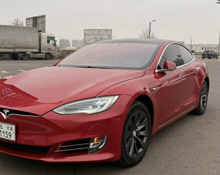 Красный Тесла Модель С, объемом двигателя 0 л и пробегом 175 тыс. км за 27000 $, фото 1 на Automoto.ua