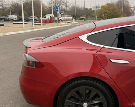 Красный Тесла Модель С, объемом двигателя 0 л и пробегом 175 тыс. км за 27000 $, фото 3 на Automoto.ua