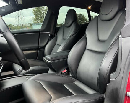 Красный Тесла Модель С, объемом двигателя 0 л и пробегом 78 тыс. км за 27000 $, фото 25 на Automoto.ua