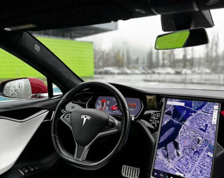 Червоний Тесла Модель С, об'ємом двигуна 0 л та пробігом 116 тис. км за 29999 $, фото 16 на Automoto.ua