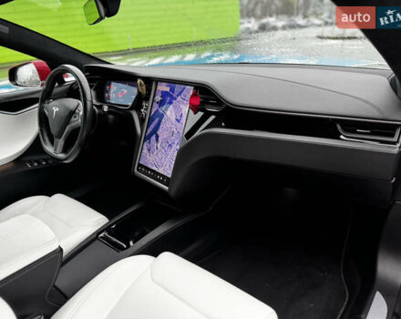 Червоний Тесла Модель С, об'ємом двигуна 0 л та пробігом 116 тис. км за 29999 $, фото 14 на Automoto.ua