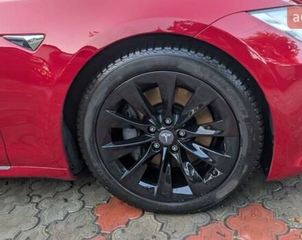 Красный Тесла Модель С, объемом двигателя 0 л и пробегом 150 тыс. км за 38999 $, фото 12 на Automoto.ua