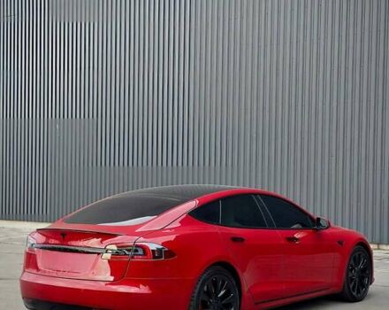 Красный Тесла Модель С, объемом двигателя 0 л и пробегом 65 тыс. км за 38500 $, фото 6 на Automoto.ua