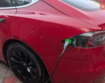 Красный Тесла Модель С, объемом двигателя 0 л и пробегом 150 тыс. км за 38999 $, фото 28 на Automoto.ua