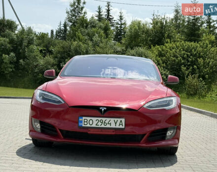 Красный Тесла Модель С, объемом двигателя 0 л и пробегом 34 тыс. км за 27900 $, фото 3 на Automoto.ua