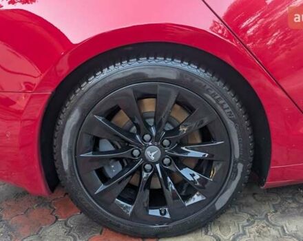 Красный Тесла Модель С, объемом двигателя 0 л и пробегом 150 тыс. км за 38999 $, фото 11 на Automoto.ua