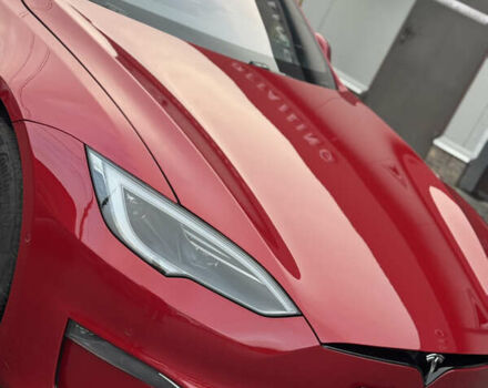 Красный Тесла Модель С, объемом двигателя 0 л и пробегом 55 тыс. км за 51000 $, фото 3 на Automoto.ua