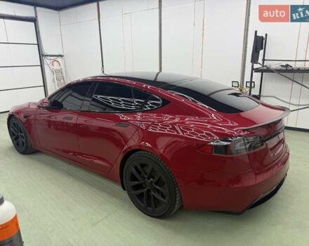 Красный Тесла Модель С, объемом двигателя 0 л и пробегом 37 тыс. км за 45900 $, фото 9 на Automoto.ua
