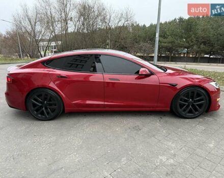 Красный Тесла Модель С, объемом двигателя 0 л и пробегом 37 тыс. км за 45900 $, фото 53 на Automoto.ua