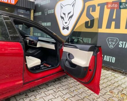 Червоний Тесла Модель С, об'ємом двигуна 0 л та пробігом 16 тис. км за 48500 $, фото 34 на Automoto.ua