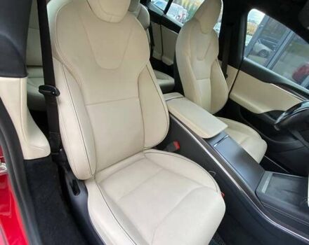 Красный Тесла Модель С, объемом двигателя 0 л и пробегом 16 тыс. км за 49900 $, фото 35 на Automoto.ua