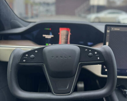 Красный Тесла Модель С, объемом двигателя 0 л и пробегом 55 тыс. км за 51000 $, фото 7 на Automoto.ua