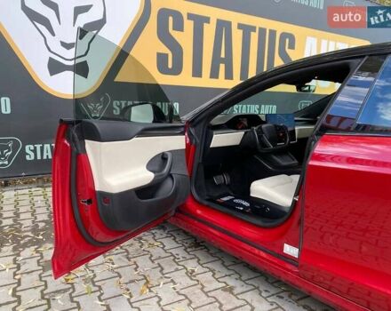 Красный Тесла Модель С, объемом двигателя 0 л и пробегом 16 тыс. км за 49900 $, фото 14 на Automoto.ua