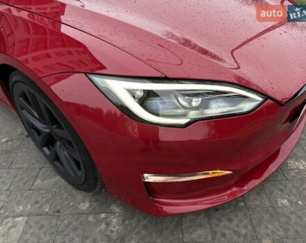 Красный Тесла Модель С, объемом двигателя 0 л и пробегом 37 тыс. км за 45900 $, фото 36 на Automoto.ua