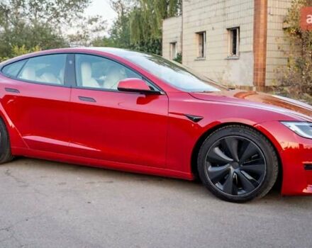 Красный Тесла Модель С, объемом двигателя 0 л и пробегом 85 тыс. км за 46500 $, фото 9 на Automoto.ua