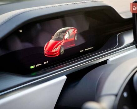 Красный Тесла Модель С, объемом двигателя 0 л и пробегом 85 тыс. км за 46500 $, фото 15 на Automoto.ua