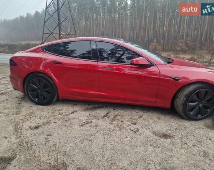 Красный Тесла Модель С, объемом двигателя 0 л и пробегом 56 тыс. км за 33100 $, фото 1 на Automoto.ua