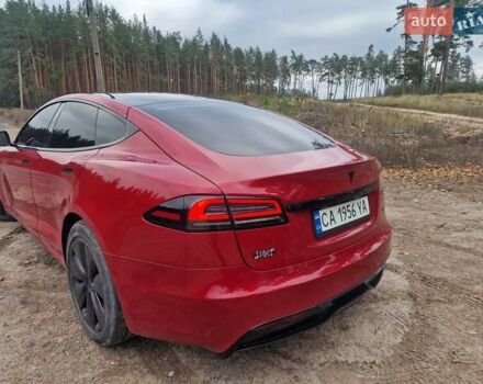 Красный Тесла Модель С, объемом двигателя 0 л и пробегом 56 тыс. км за 36500 $, фото 11 на Automoto.ua