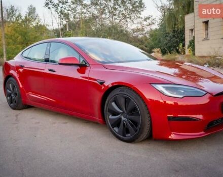 Красный Тесла Модель С, объемом двигателя 0 л и пробегом 85 тыс. км за 46500 $, фото 8 на Automoto.ua