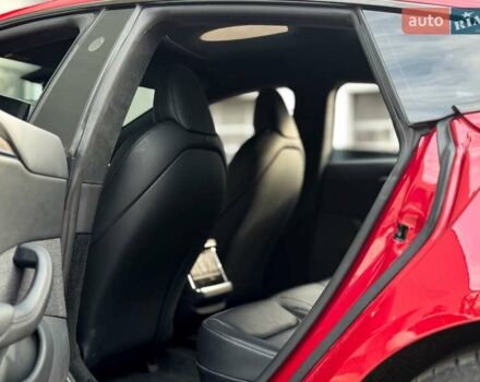 Червоний Тесла Модель С, об'ємом двигуна 0 л та пробігом 29 тис. км за 42999 $, фото 14 на Automoto.ua