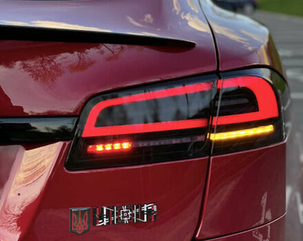 Червоний Тесла Модель С, об'ємом двигуна 0 л та пробігом 13 тис. км за 56700 $, фото 7 на Automoto.ua