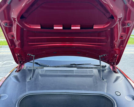 Червоний Тесла Модель С, об'ємом двигуна 0 л та пробігом 13 тис. км за 56700 $, фото 32 на Automoto.ua